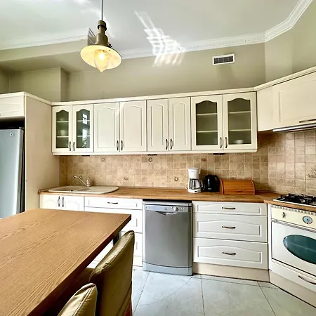 Duze Mieszkanie Minuta Do Monte Cassino Apartamento